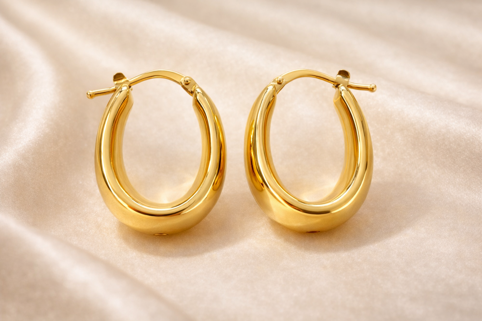Aurelia Hoop Earrings